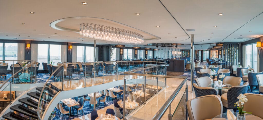 Nicko-NickoVision-Riviercruise-PanoramaSalon-2