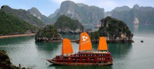 Vietnam-halongbay-haven.jpg