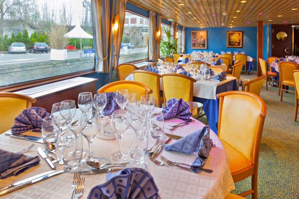 Rivierschip-CroisiEurope-MS La Boheme-Cruise-Restaurant