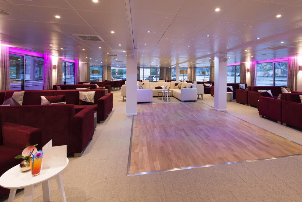 Rivierschip-CroisiEurope-MS Miguel Torga-Cruise-Salon-Bar