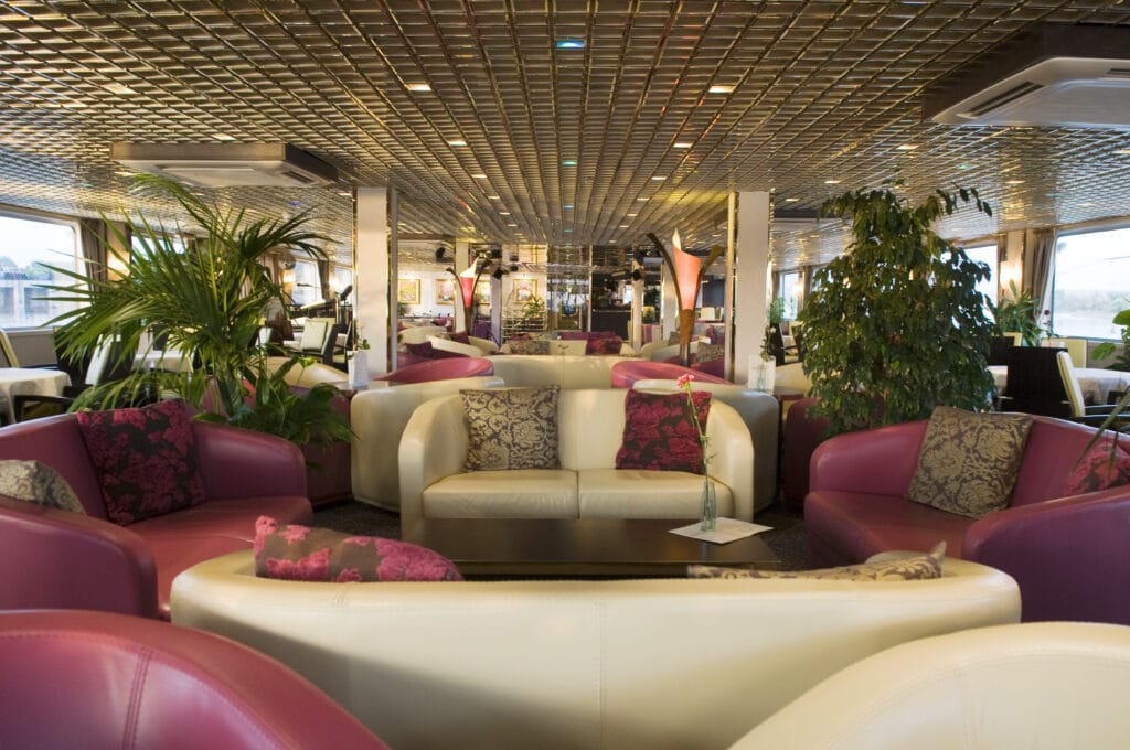 Rivierschip-CroisiEurope-MS Vivaldi-Cruise-Salon-Bar