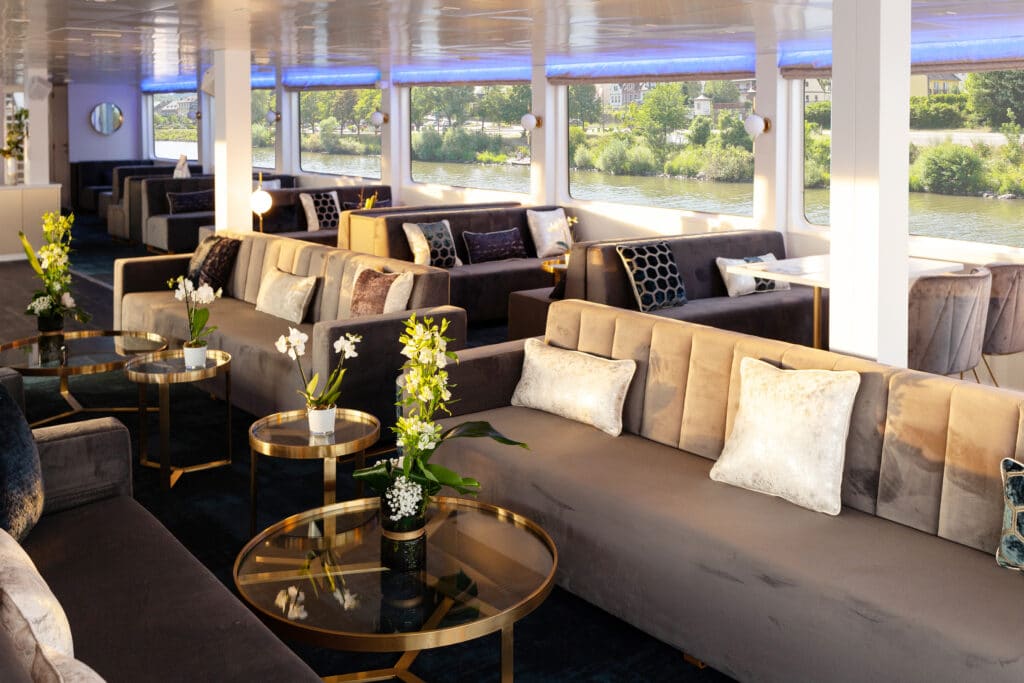 Rivierschip-CroisiEurope-MS Victor Hugo-Cruise-Salon-Bar