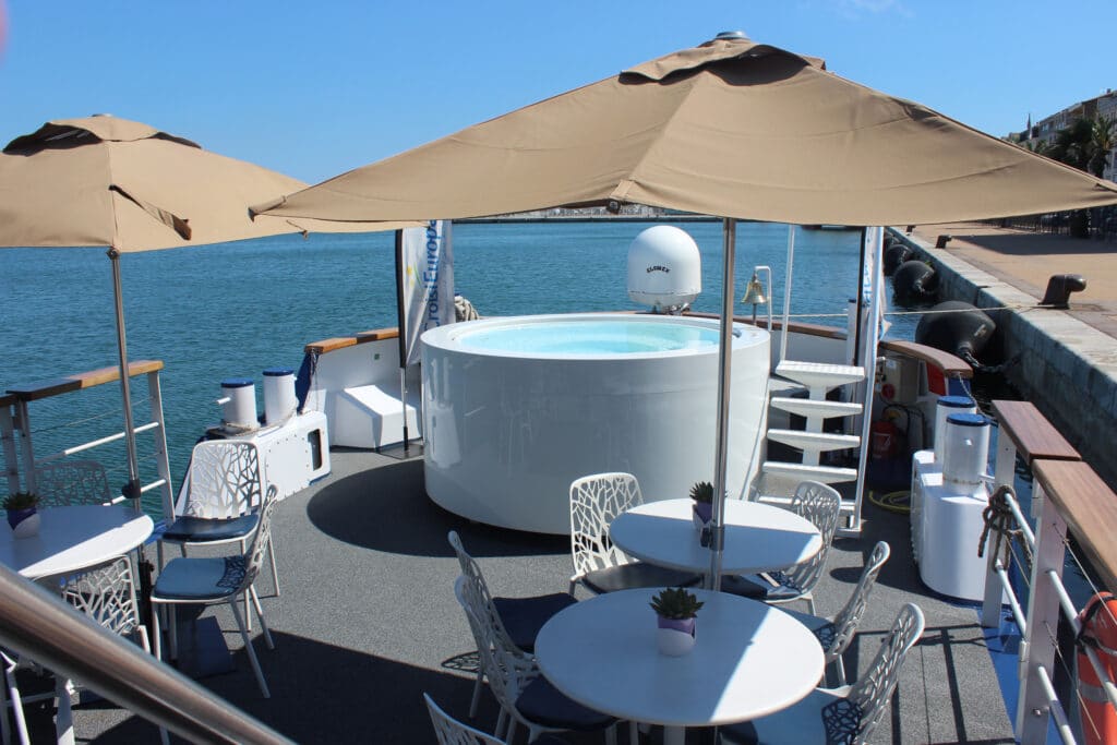 Rivierschip-CroisiEurope-Anne-Marie-Cruise-Jacuzzi