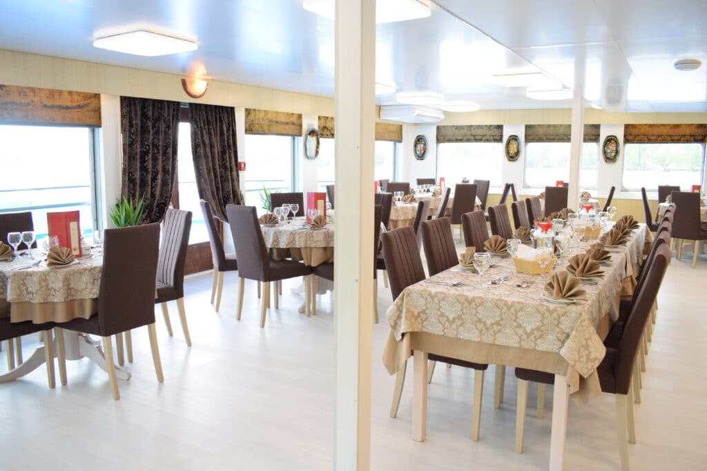 Rivierschip-CroisiEurope-MS Kronstadt-Rivierschip-Cruise-Restaurant