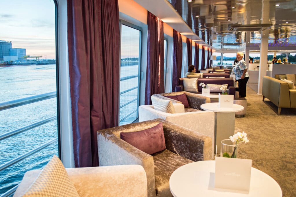 Rivierschip-CroisiEurope-MS-Lafayette-Cruise-Salon-Bar