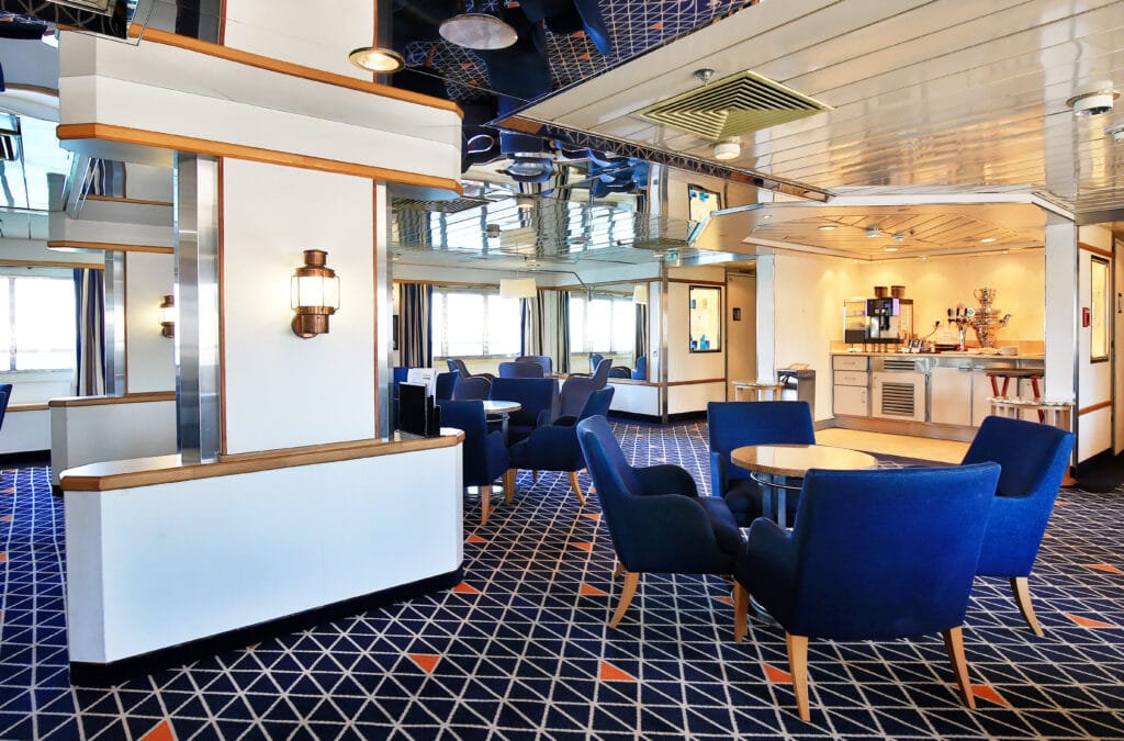 Cruiseschip-CroisiEurope-La-Belle-des-Oceans-Cruise-Salon-Bar