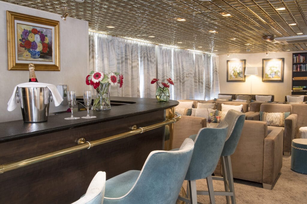 Cruiseschip-CroisiEurope-MS-Belle-de-LAdriatique-Cruise-Bar