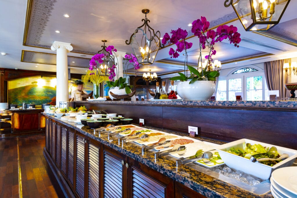 Rivierschip-Nicko Cruises-MS Mekong Navigator-Cruise-Restaurant-Buffet
