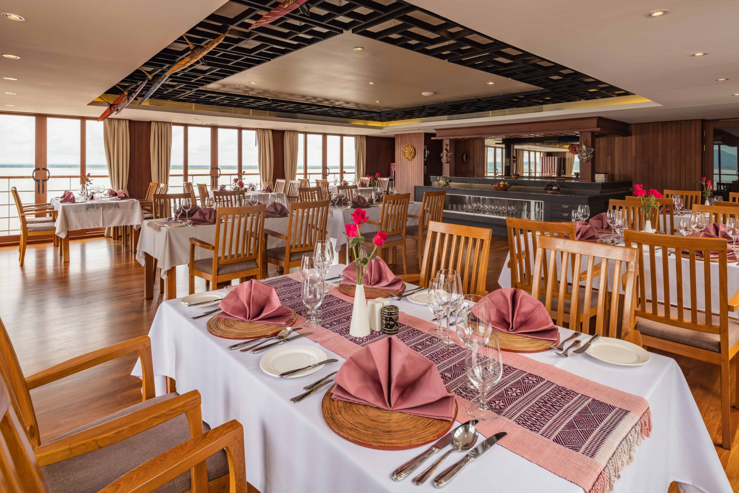 Rivierschip-Nicko Cruises-MS Thurgau Exotic III-Cruise-Restaurant