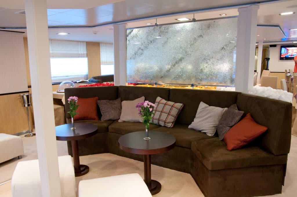 Cruiseschip-Variety Cruises-Harmony V-Cruises-Salon
