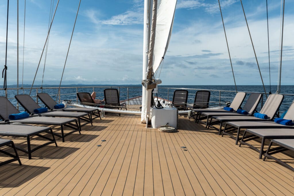 Cruiseschip-Variety Cruises-MS Panorama-Cruises-Zonnedek