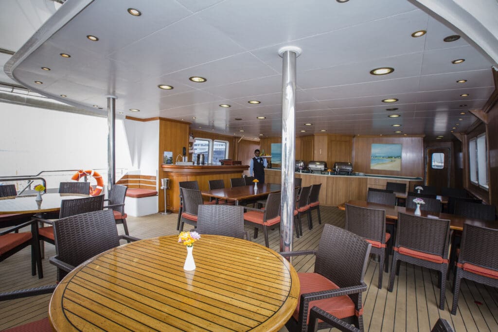 Cruiseschip-Variety Cruises-MS Panorama II-Cruises-Buitenterras