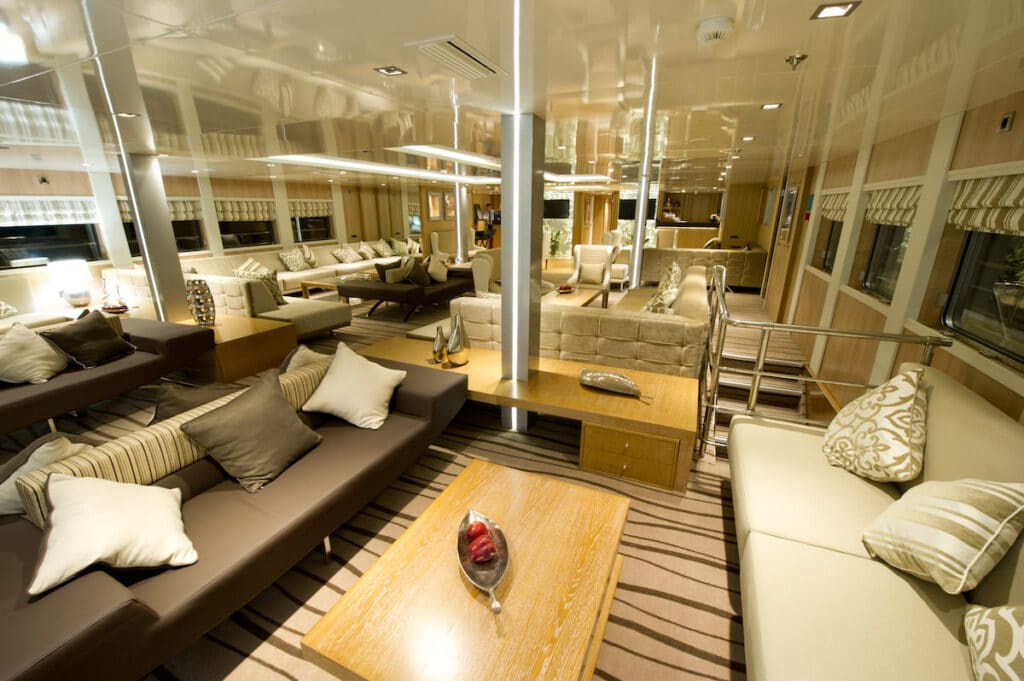 Cruiseschip-Variety Cruises-Variety Voyager-Lounge (2)
