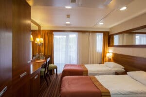 Rivierschip-CroisiEurope-MS Rostropovich-Cruise-Hutcategorie-Bovendek-Standaard met balkon-Cat.2