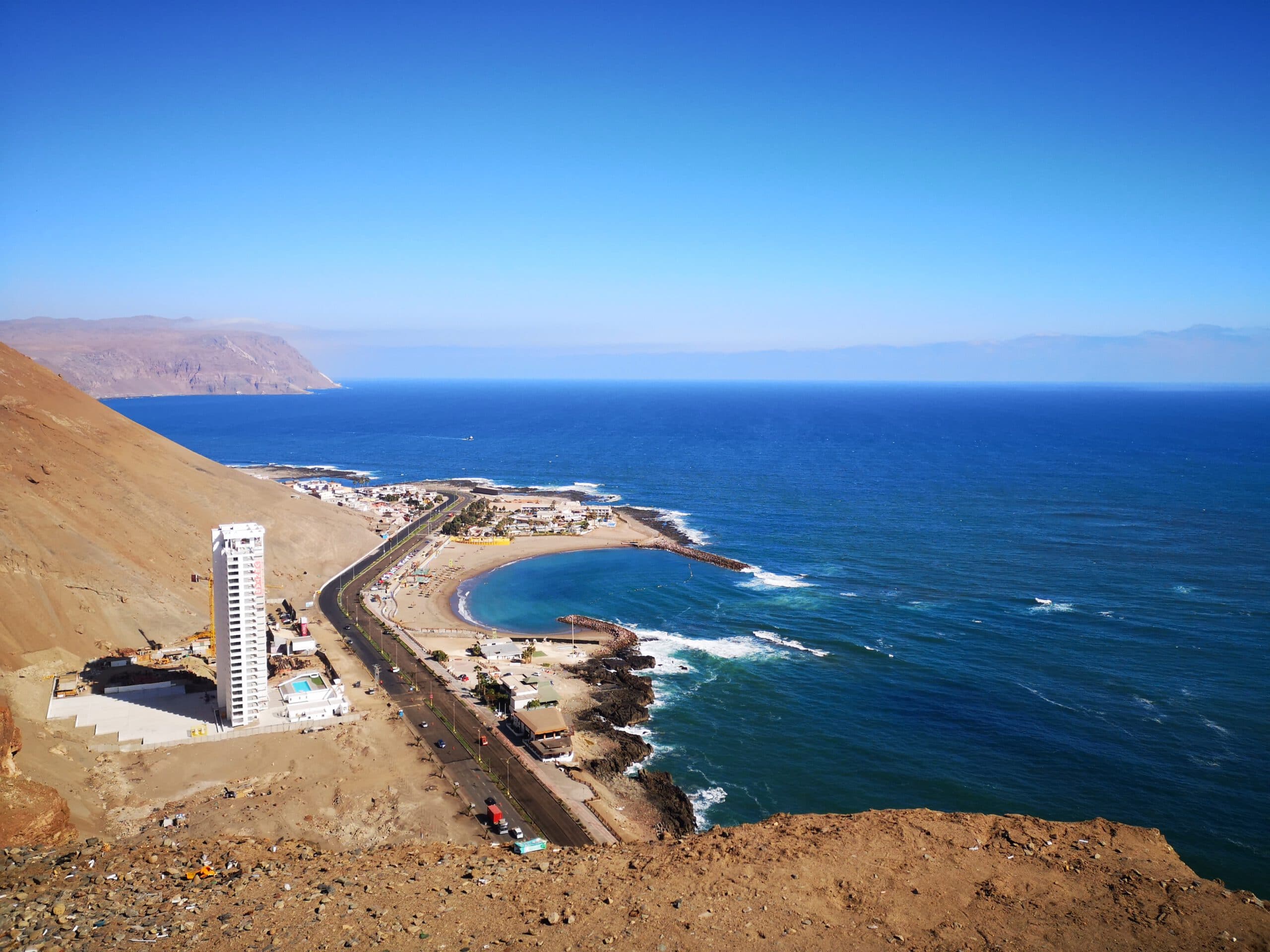 Chili-Arica-Cruise-Haven-uitzicht-stad