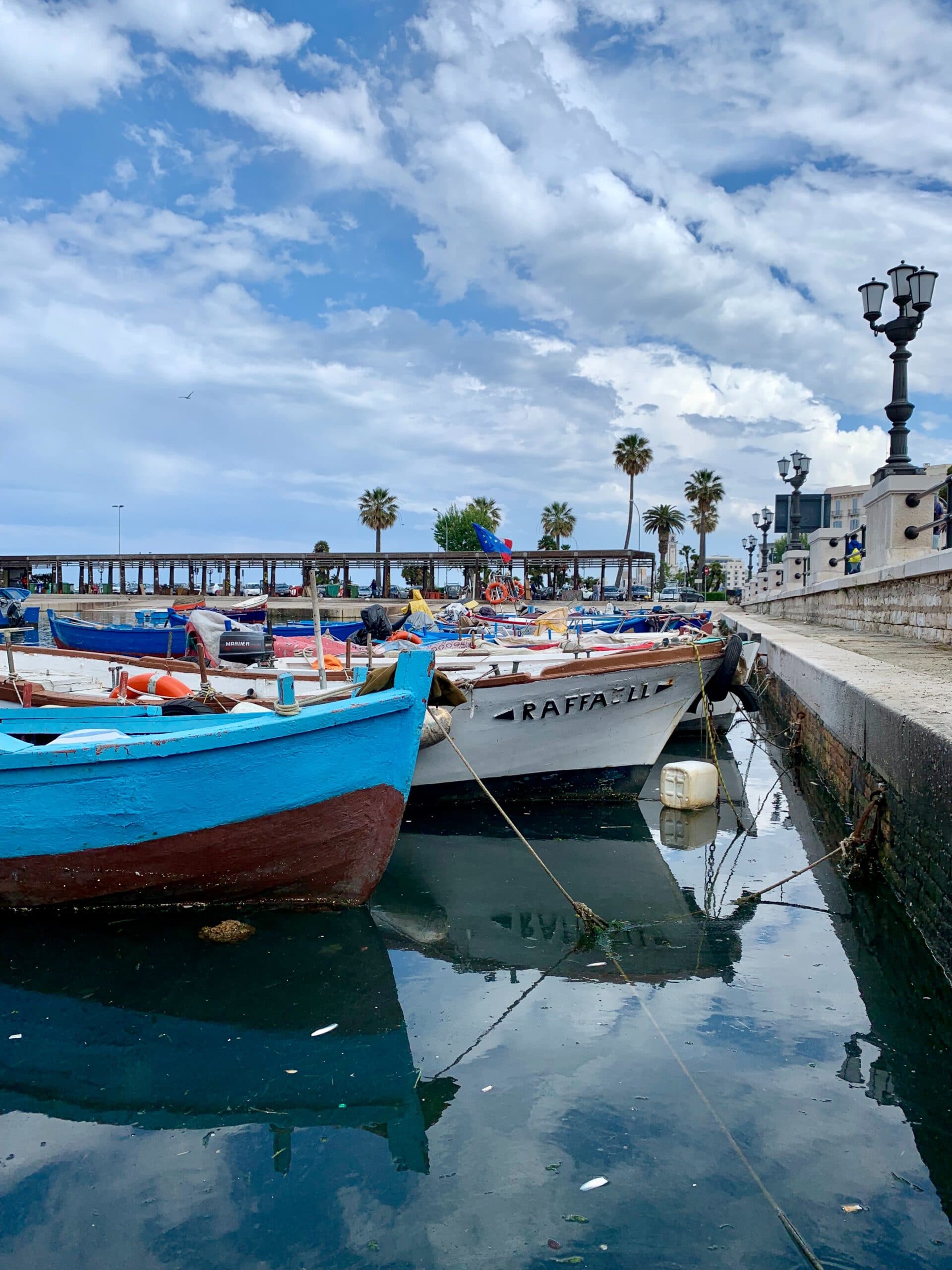 Italie-Bari-cruise-haven-stad.haventje