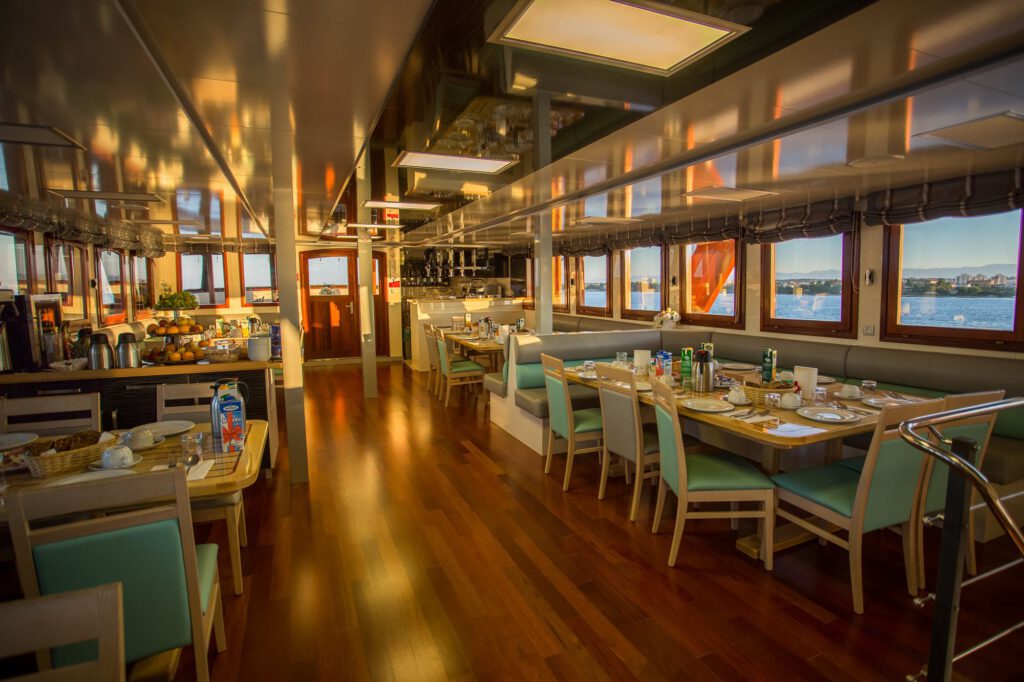 Cruiseschip-Katarina Line-Cruises-Premium Superior-Restaurant