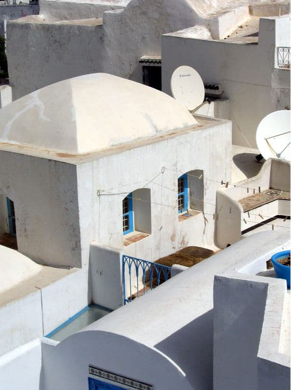 Tunesië-la-goulette-stad-huizen-wit
