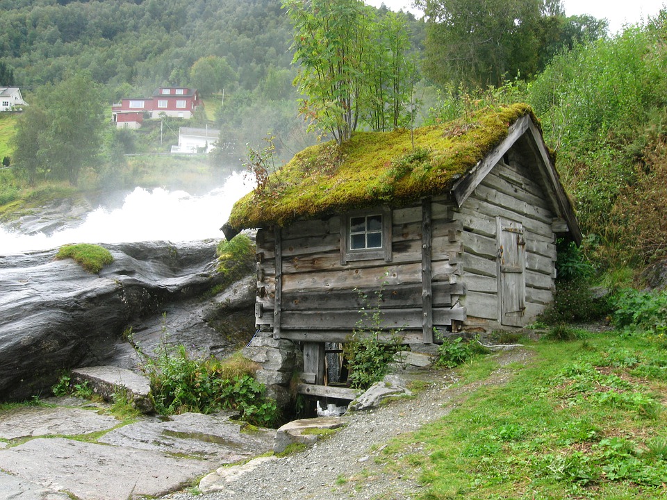 Noorwegen-hellesylt-watermolen-waterval