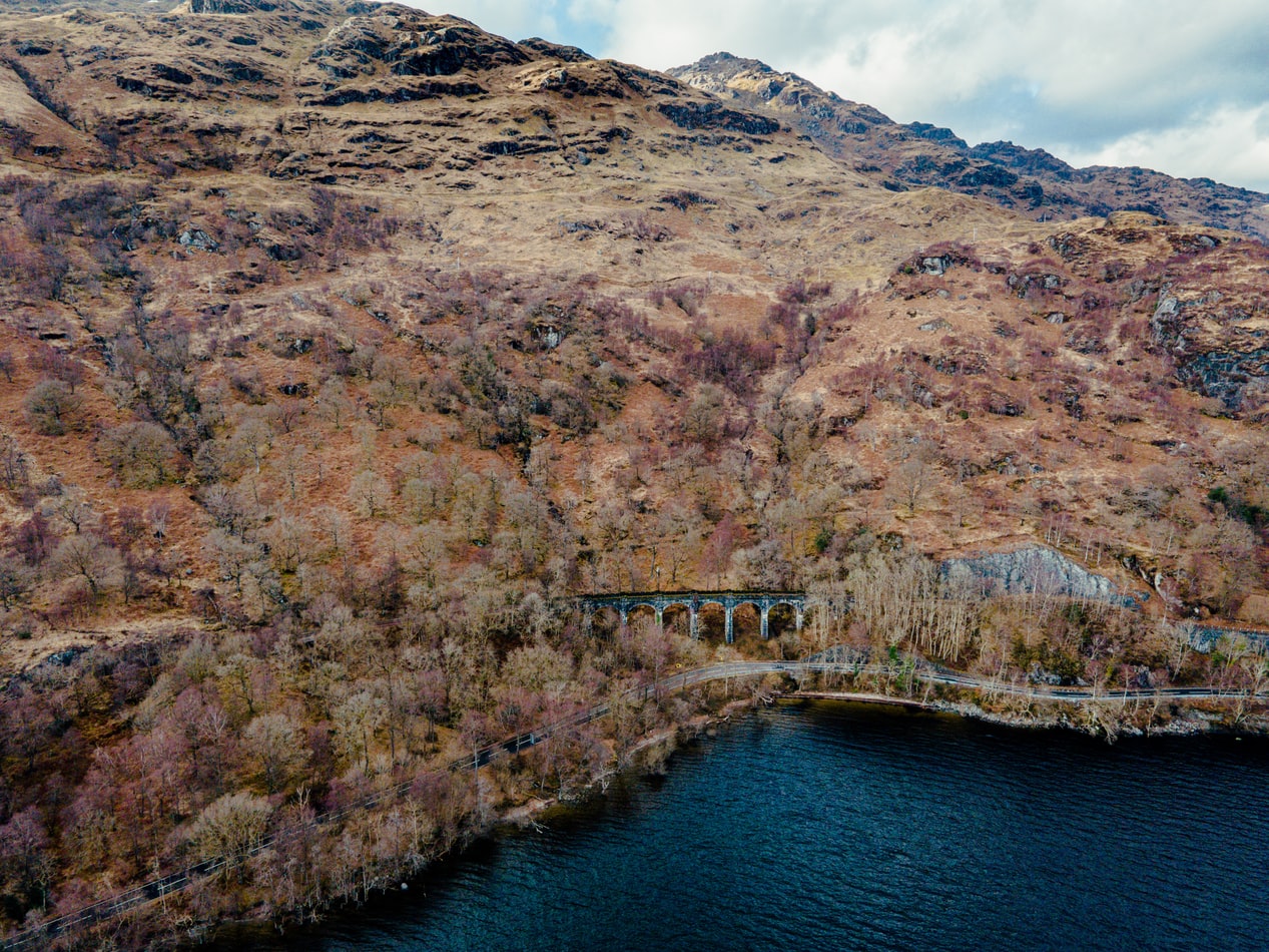 Schotland-inverness-viaduct-berg
