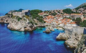 Kroatië-Dubrovnik-Stadsmuur-Stad