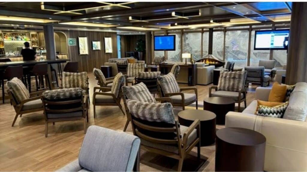 Expeditie lounge seabourn Venture